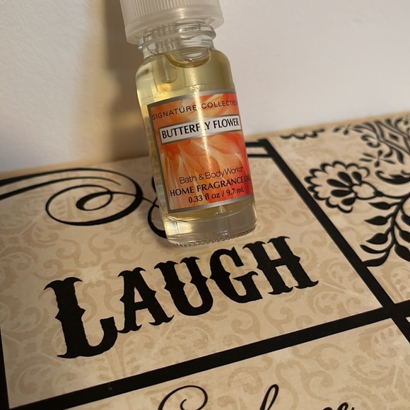 Bath & Body Works Home Fragrance Oil - BUTTERFLY FLOWER (Rare Discontinued) - Picture 5 of 5